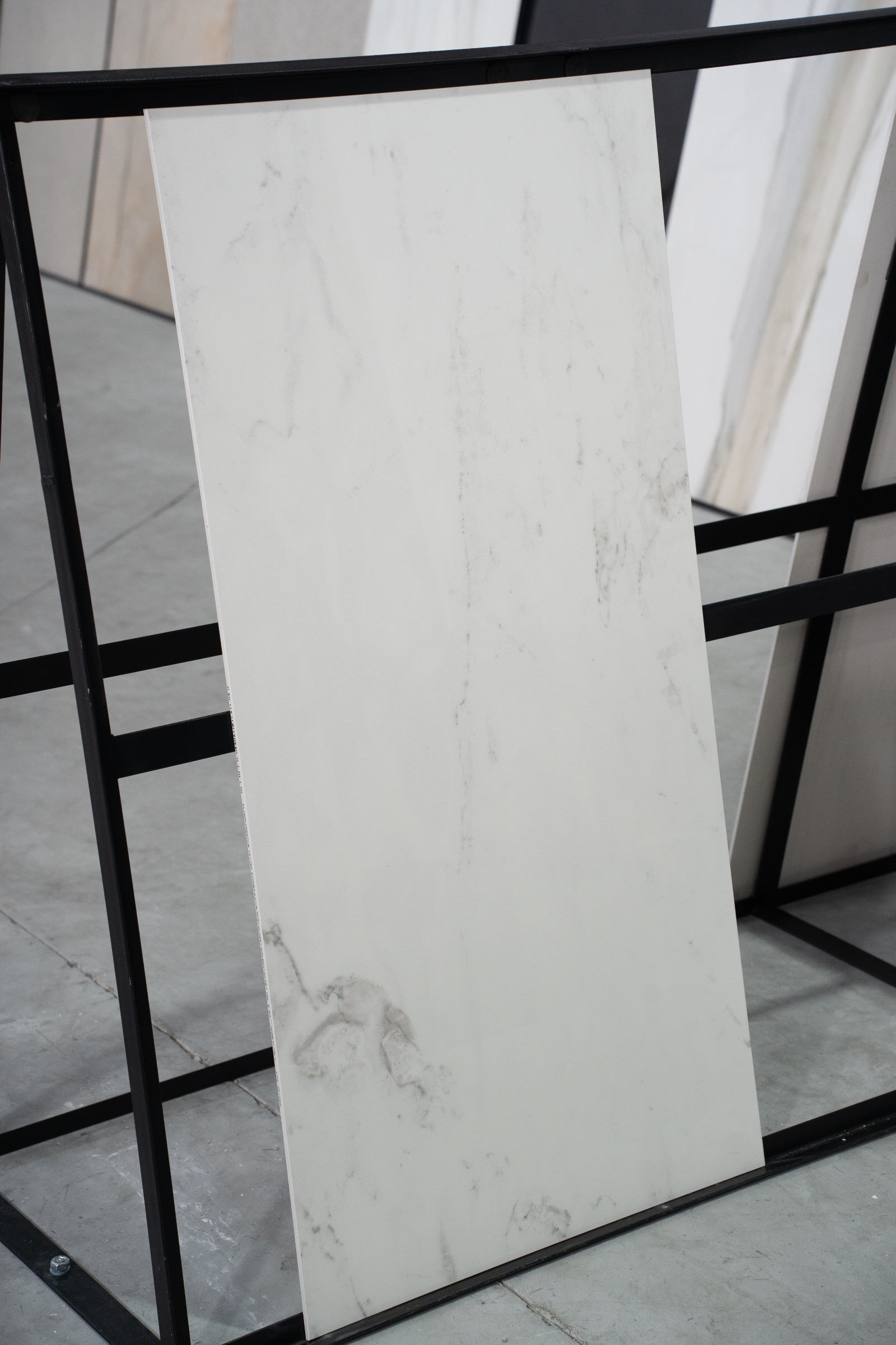 Stone Calacatta Glossy — imagine 2